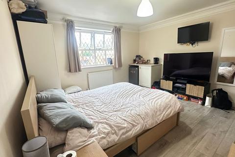undefined, Wardown Crescent, Luton, Bedfordshire, LU2