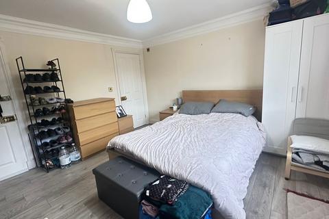 undefined, Wardown Crescent, Luton, Bedfordshire, LU2