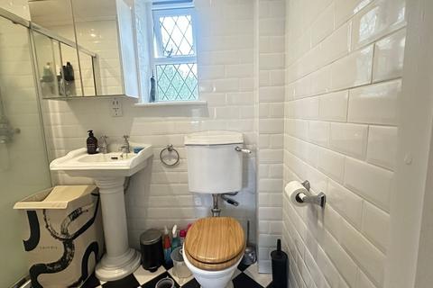 undefined, Wardown Crescent, Luton, Bedfordshire, LU2