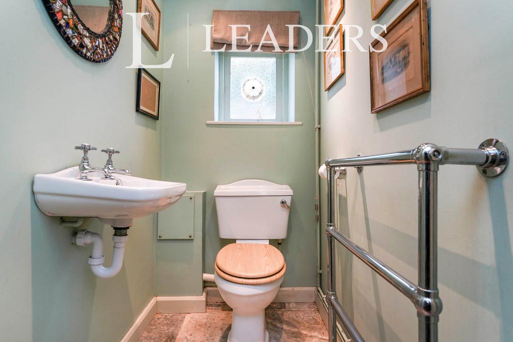 Downstairs wc