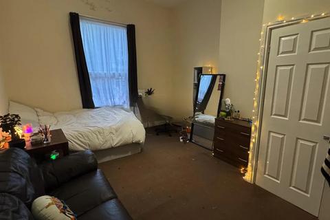 undefined, Moorland Avenue, Leeds LS6