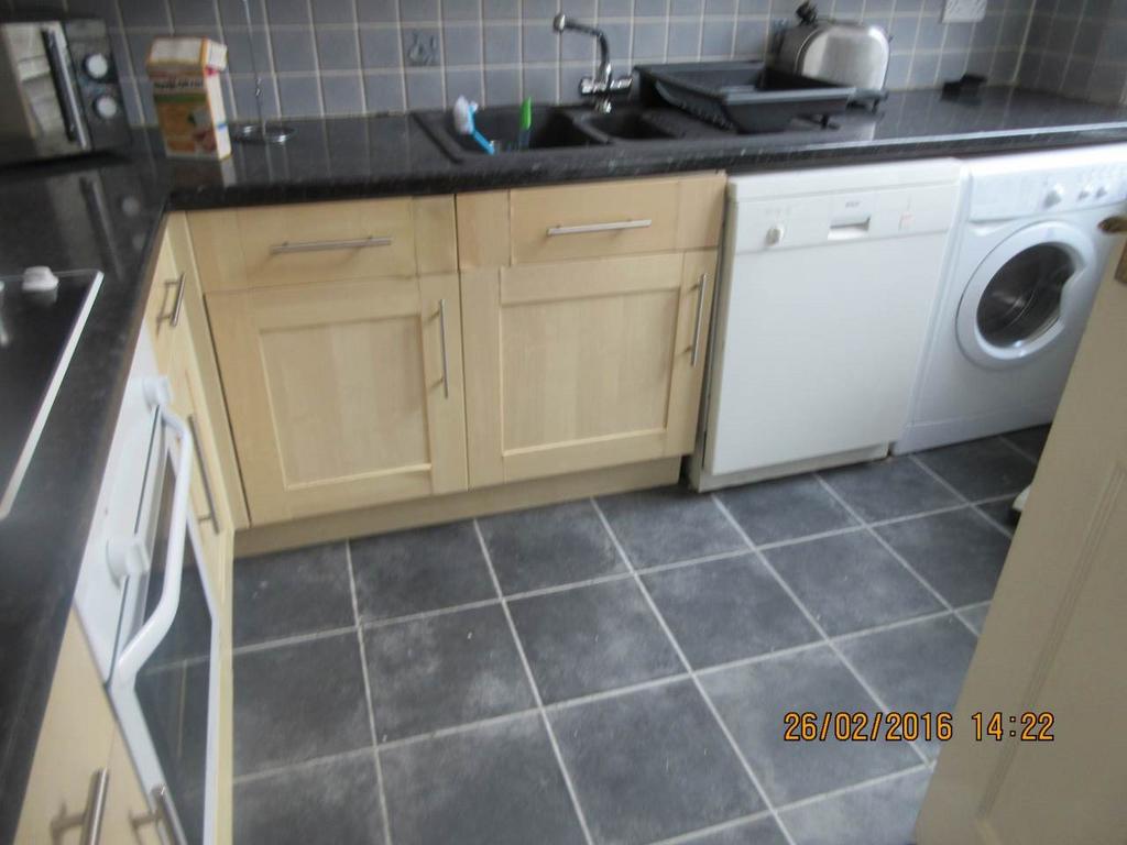 Kitchen (1)