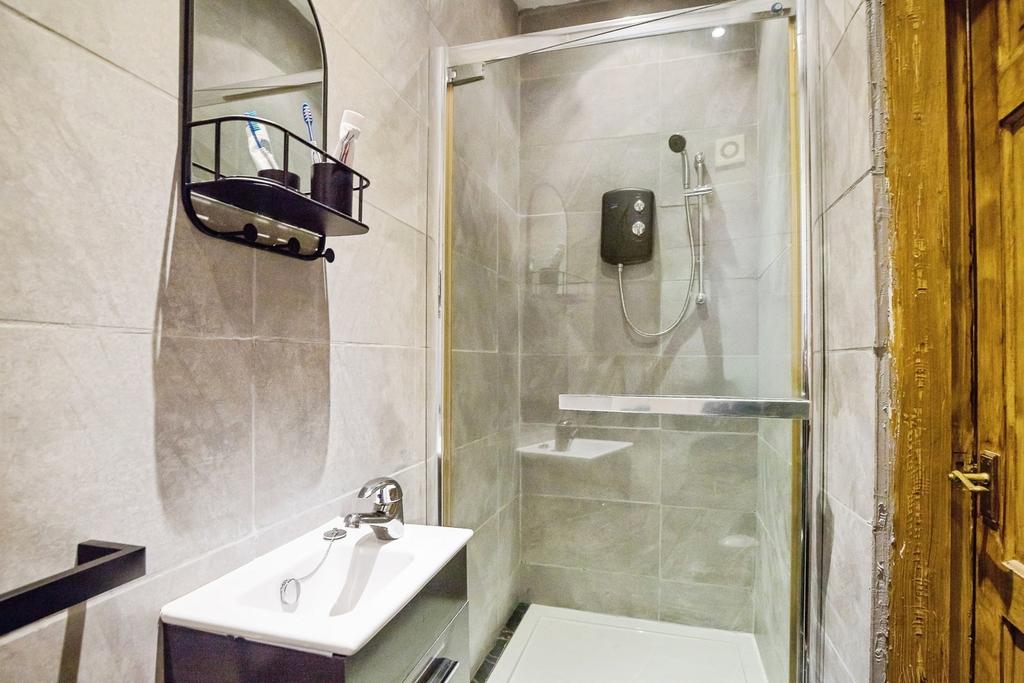 Ensuite