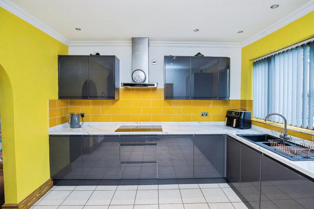 Breakfast Kitchen