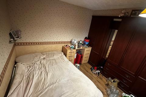 undefined, Eastcott Close, Luton, Bedfordshire, LU2