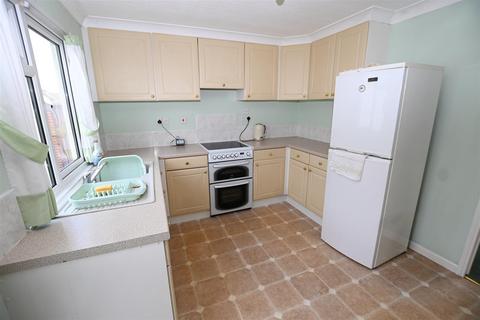 2 bedroom park home for sale, Creek Road, Canvey Island SS8