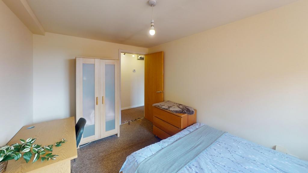 10-RVC-Bedroom 1