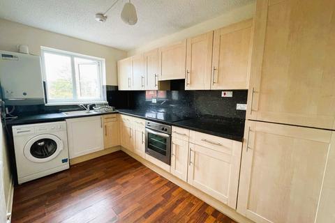 2 bedroom apartment to rent, Abernethy Quay, Swansea, SA1