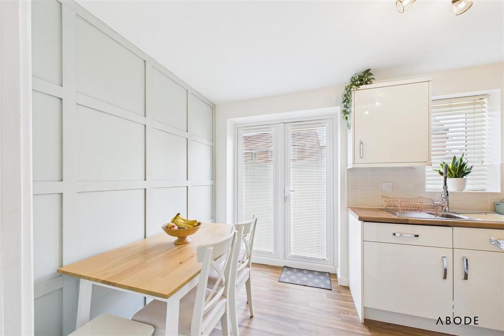 CAM02696 G0-PR0622-STILL007.jpg