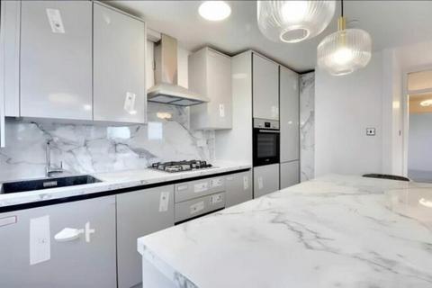 undefined, Whittingham Avenue, Southend-on-sea, SS2 4