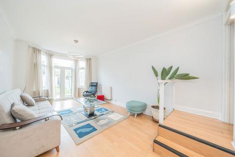 undefined, London Road, Isleworth TW7