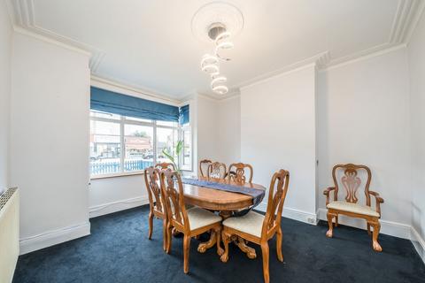 undefined, London Road, Isleworth TW7