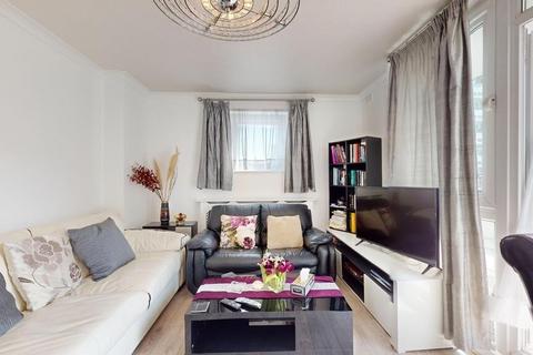 3 bedroom flat to rent, Braithwaite Tower, Hall Place, London W2