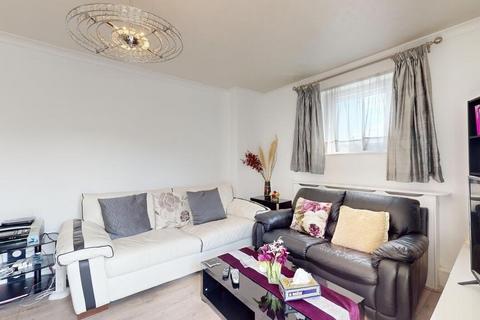 3 bedroom flat to rent, Braithwaite Tower, Hall Place, London W2