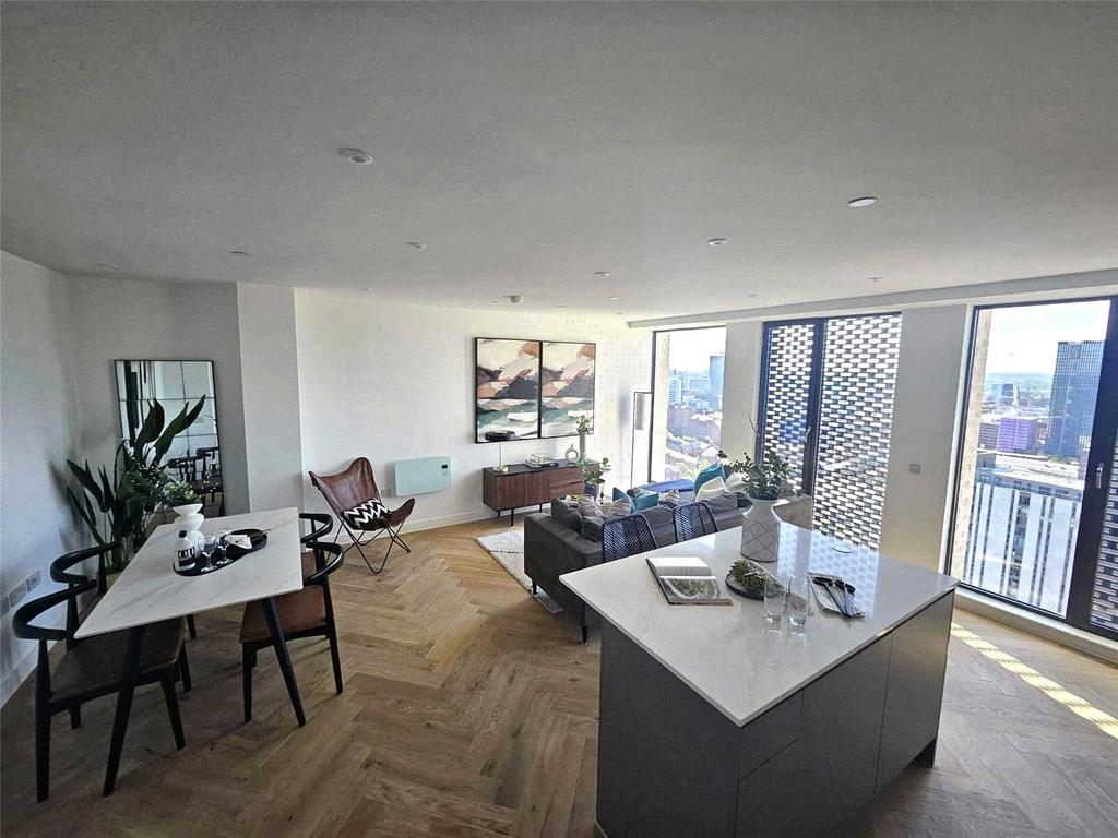 Kitchen / Dining