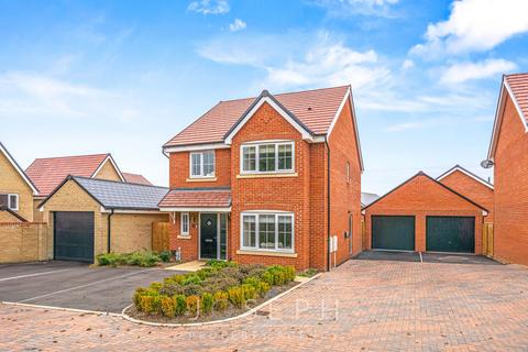 4 bedroom detached house for sale, Woodpecker Close, Bramford, IP8