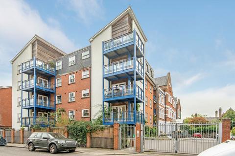 2 bedroom flat for sale, Martello Street, London E8