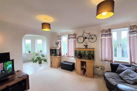 2 bedroom apartment to rent, Stratford Gardens, Bromsgrove, B60