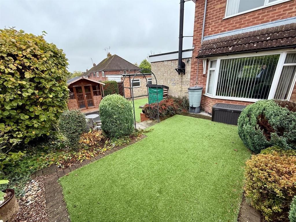 DR23 Garden4.jpg