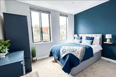 1 bedroom in a house share to rent, West Street, Bristol BS2
