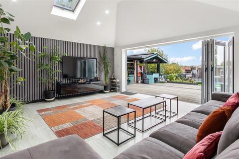 undefined, Aberdale Gardens, Potters Bar EN6