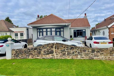 3 bedroom bungalow for sale, Rectory Road, Hawkwell, Hockley, Essex, SS5