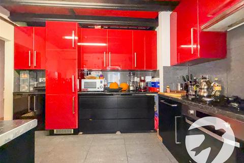 28 Ealdham Square, London, SE9 6BL