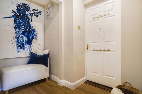 undefined, Bunns Lane, London NW7