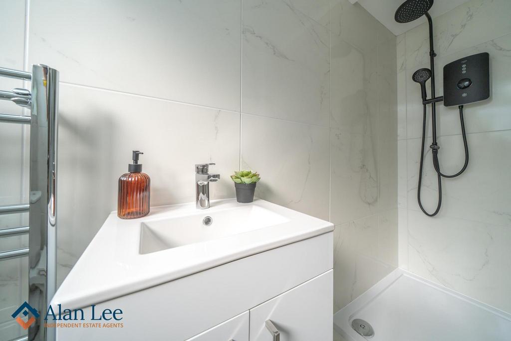 Shower Room (Ground Floor)
