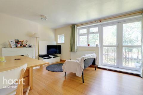 3 bedroom flat to rent, King's Avenue, LONDON