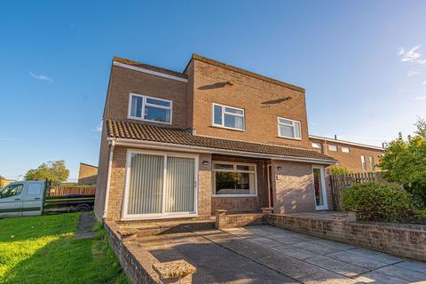 4 bedroom end of terrace house for sale, Denny View, Caldicot, NP26