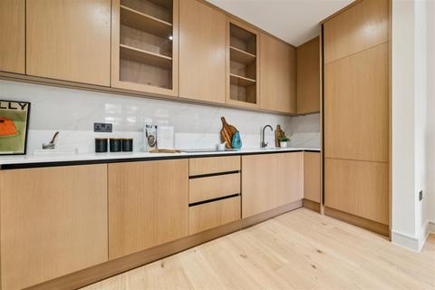 undefined, Barrowgate Road, London, W4