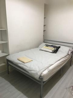 5 bedroom apartment to rent, Wilmslow Road, Manchester