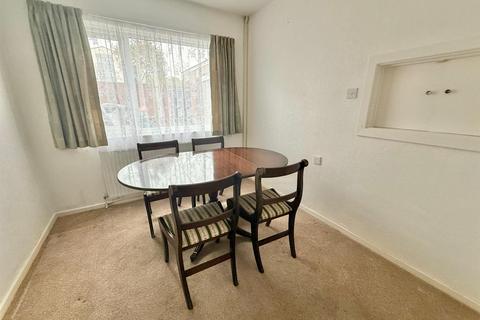 undefined, Renfrew Close, Macclesfield