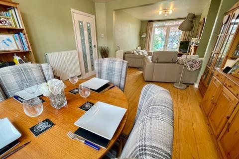3 bedroom semi-detached house for sale, Blundell Road, Luton, Bedfordshire, LU3 1SW