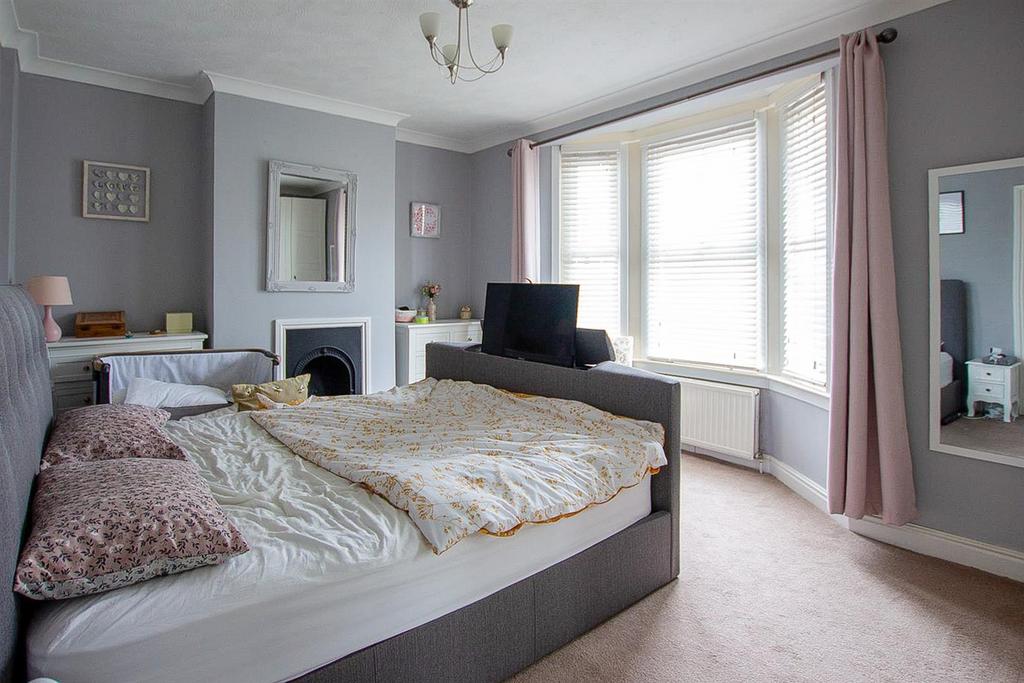 Bedroom-1.jpg