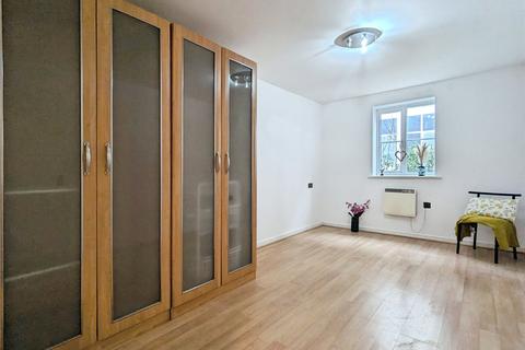 2 bedroom apartment for sale, Basingstoke Road, Reading, Berkshire