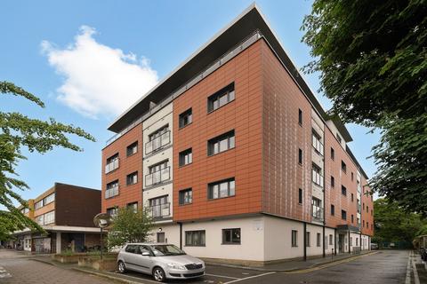 1 bedroom flat for sale, London Road, Mitcham, CR4