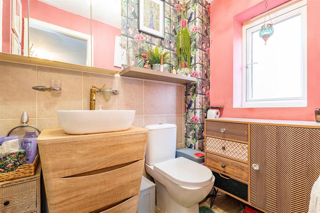 Ensuite