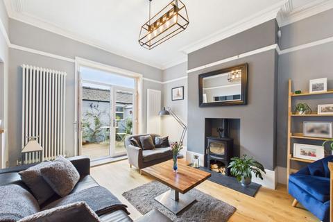 5 bedroom character property for sale, Cliff Dene, 46 Staithes Lane