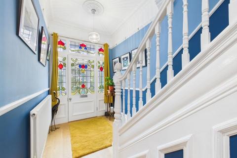 5 bedroom character property for sale, Cliff Dene, 46 Staithes Lane
