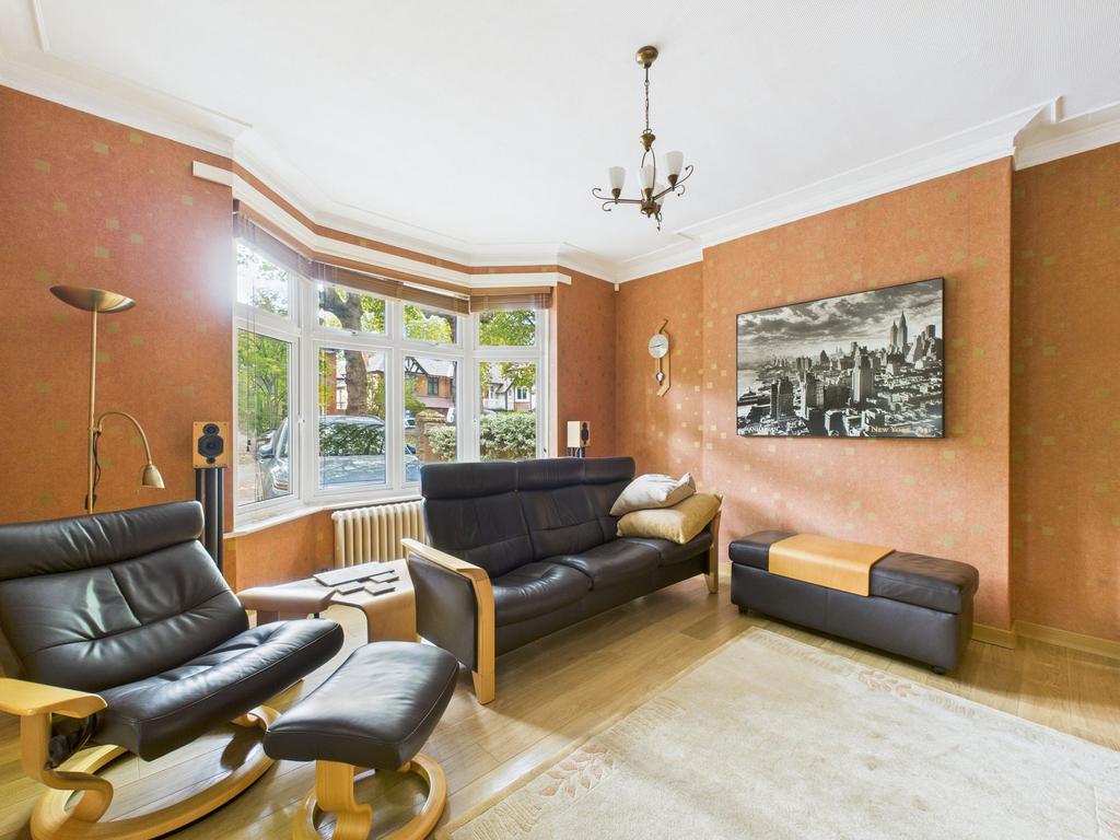 Sitting/Family Room