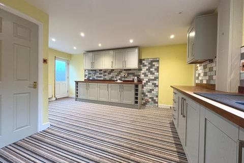 3 bedroom terraced house for sale, Bayly Close, Evesham