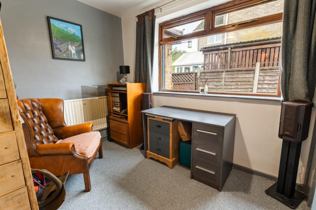 Bedroom/Office