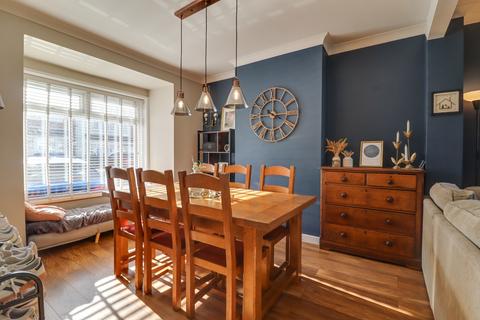 3 bedroom terraced house for sale, Manor Road North, Itchen