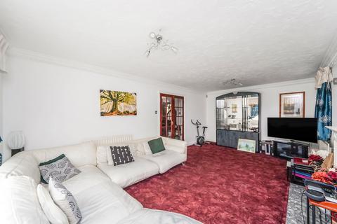 undefined, Hampton Gardens, Sawbridgeworth