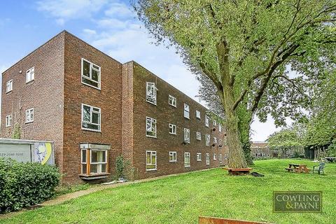 1 bedroom flat for sale, Southend Road, Wickford