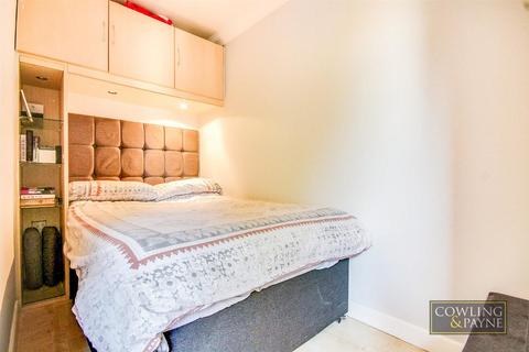 1 bedroom flat for sale, Southend Road, Wickford