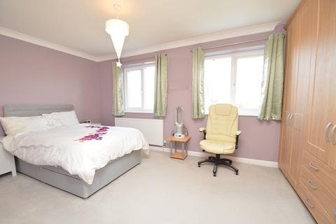 undefined, Stonebanks, WALTON-ON-THAMES, KT12