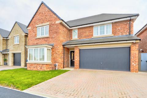 5 bedroom detached house for sale, Whinfell Drive, Normanby, TS6